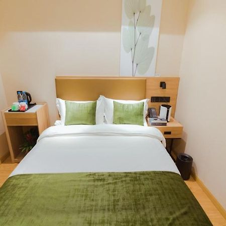 Greentree Inn Shanghai Huangxing Park Subway Station Express Hotel Εξωτερικό φωτογραφία