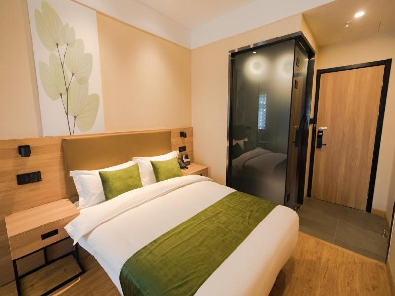 Greentree Inn Shanghai Huangxing Park Subway Station Express Hotel Εξωτερικό φωτογραφία