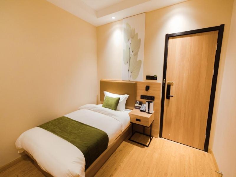 Greentree Inn Shanghai Huangxing Park Subway Station Express Hotel Εξωτερικό φωτογραφία